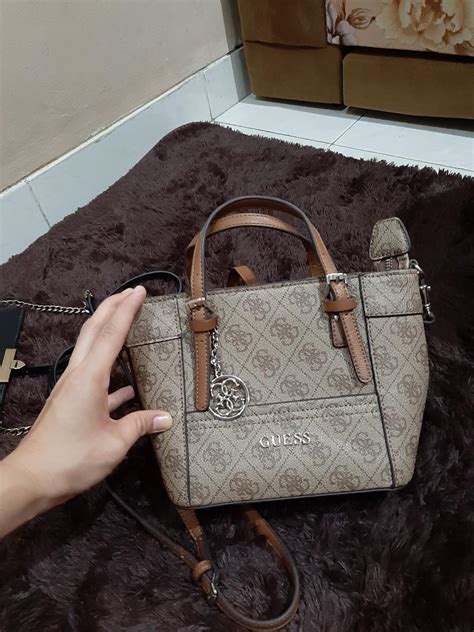 tas guess made in china asli atau palsu|guess knitwear.